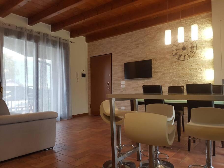 Copelia - Pool And Elegance Apartment Paratico Ngoại thất bức ảnh